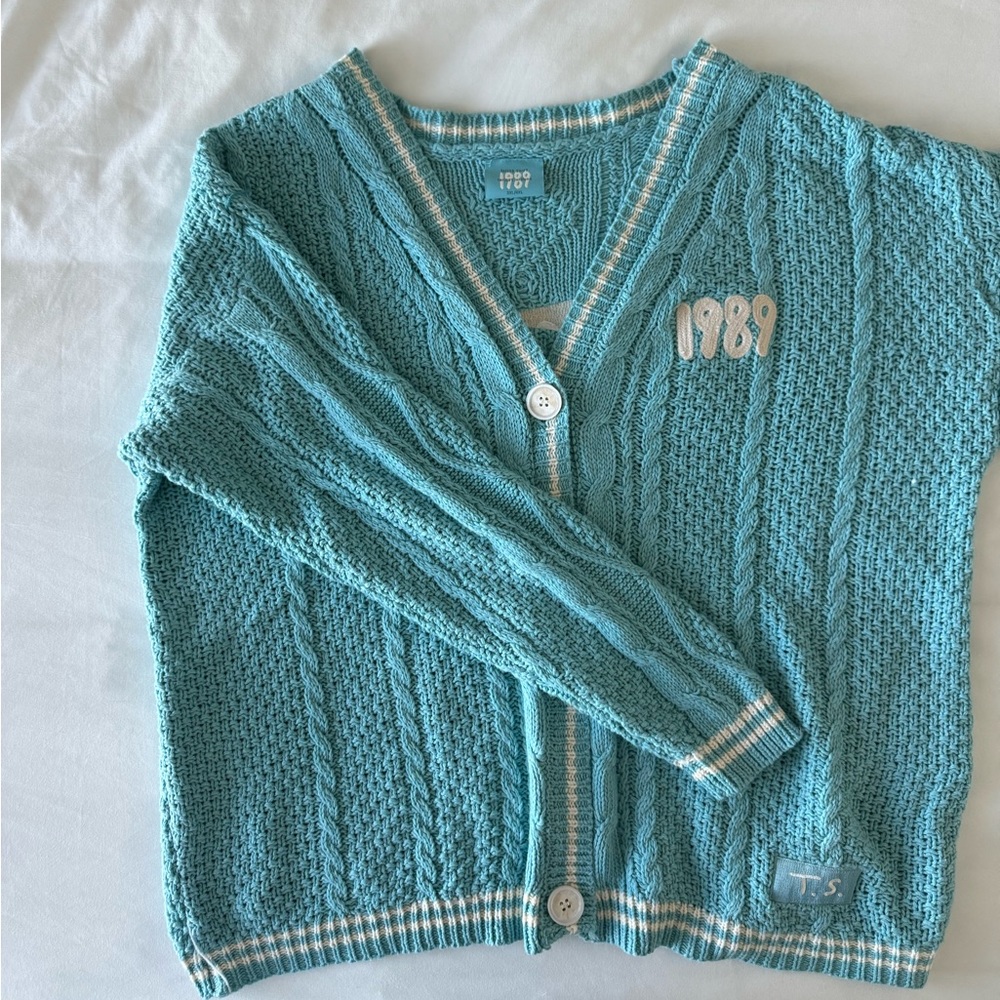 1989 (Taylor’s version) CARDIGAN!